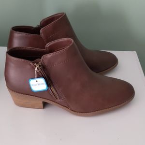 Women's boots